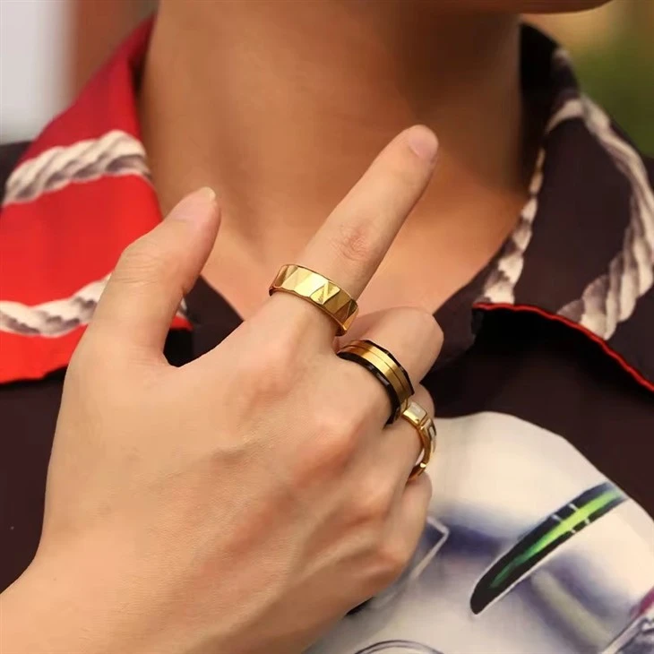Fashionable Custom Ring With Gold Plating For Men